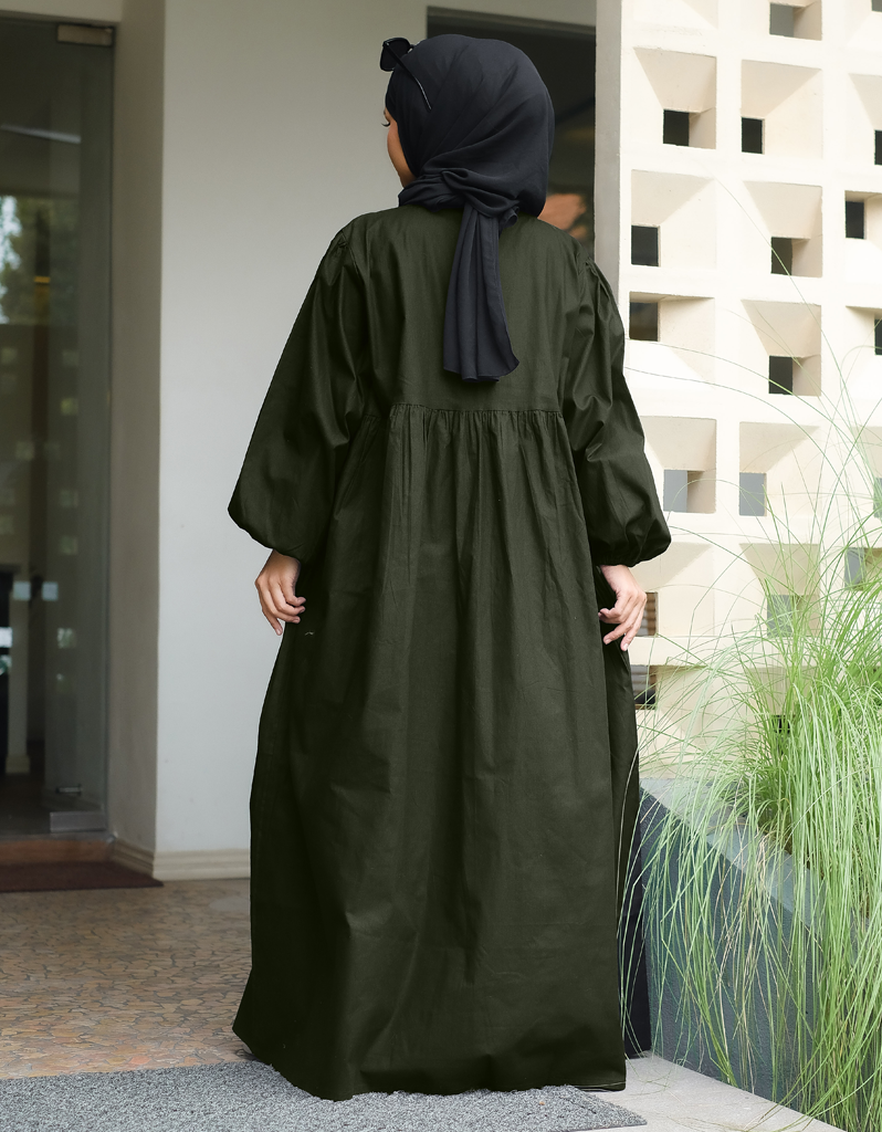 VACAY Maxi Dress in Army