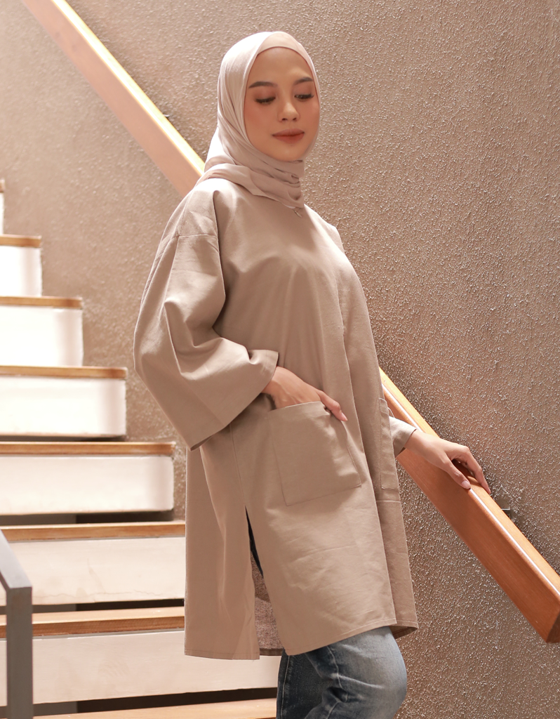 Santai Top in Taupe