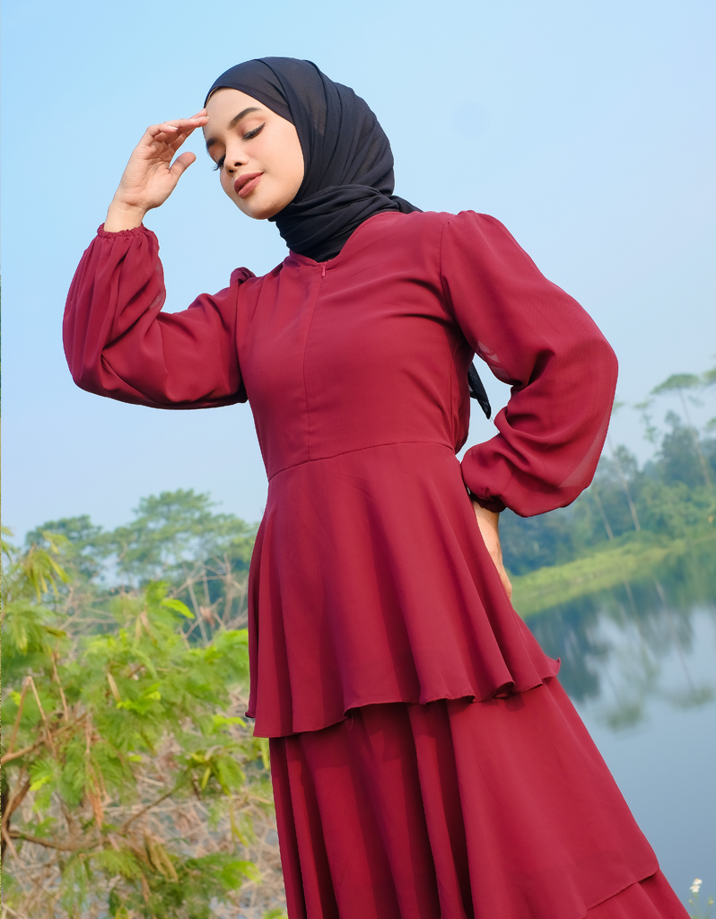 DUCHESS in Maroon
