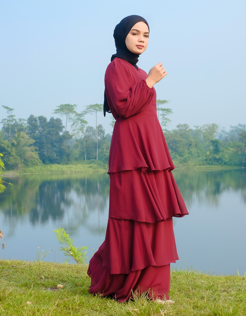 DUCHESS in Maroon