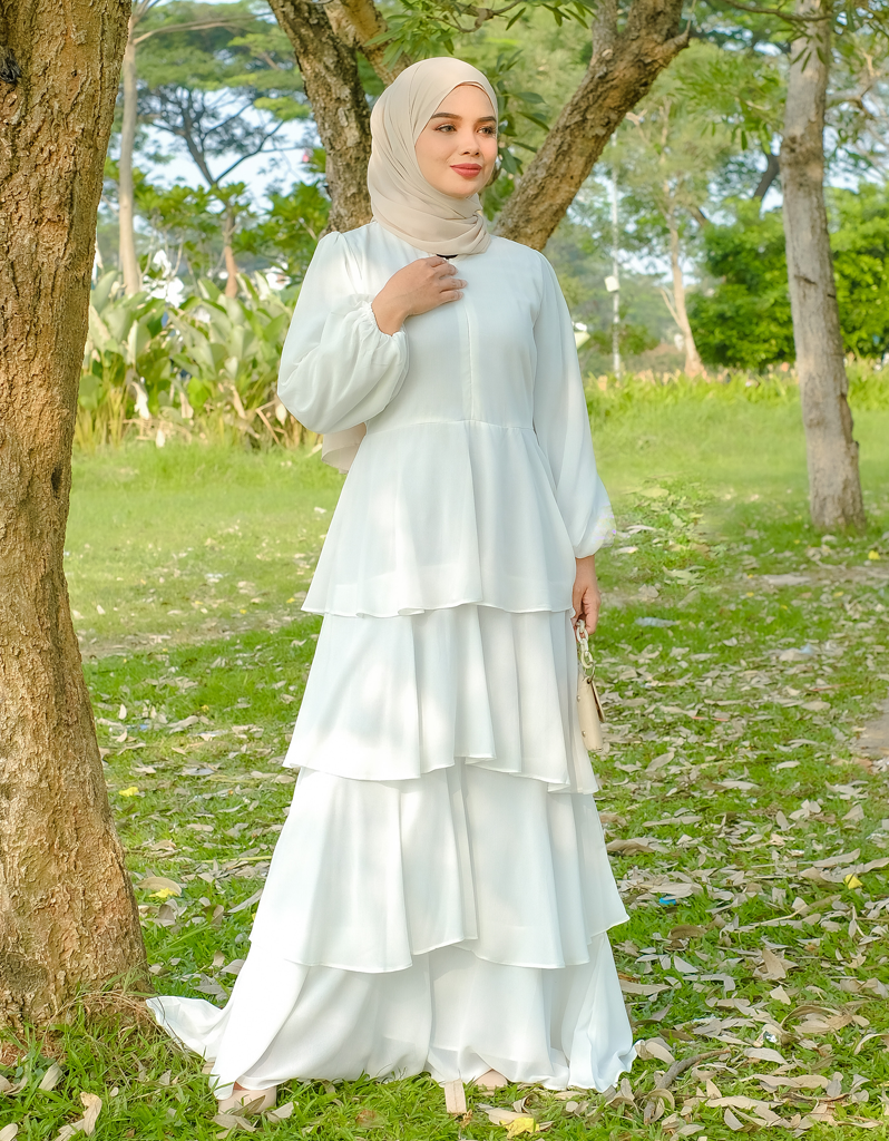 DUCHESS in White