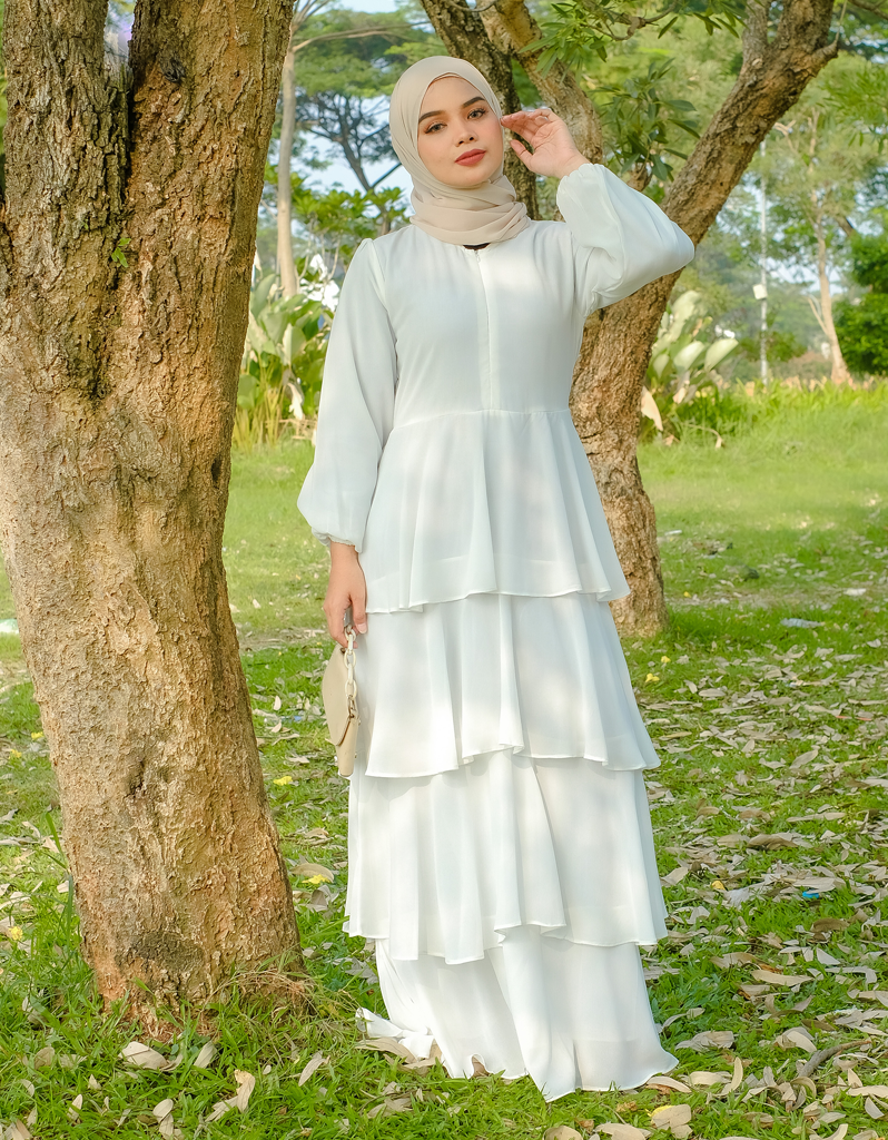 DUCHESS in White