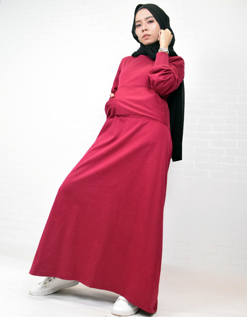 Sweatshirt Maxi Dress in Maroon
