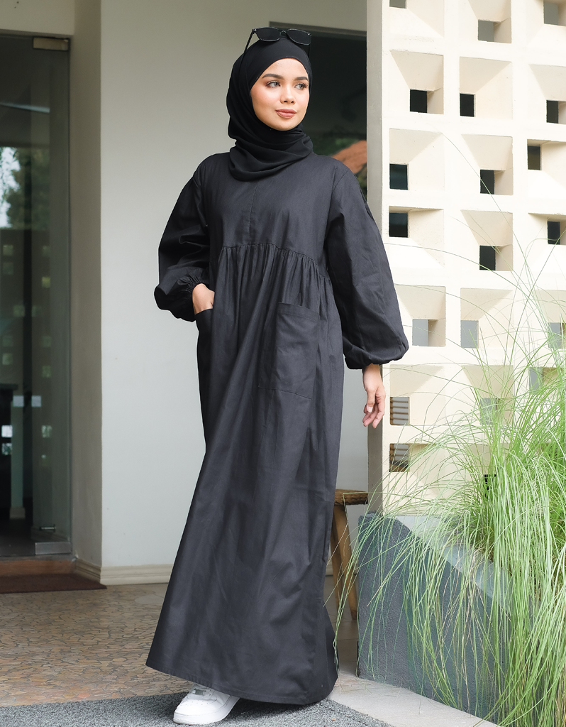 VACAY Maxi Dress in Black