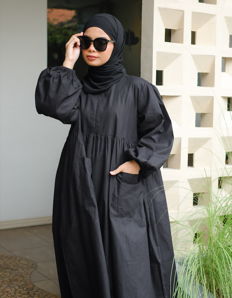 VACAY Maxi Dress in Black