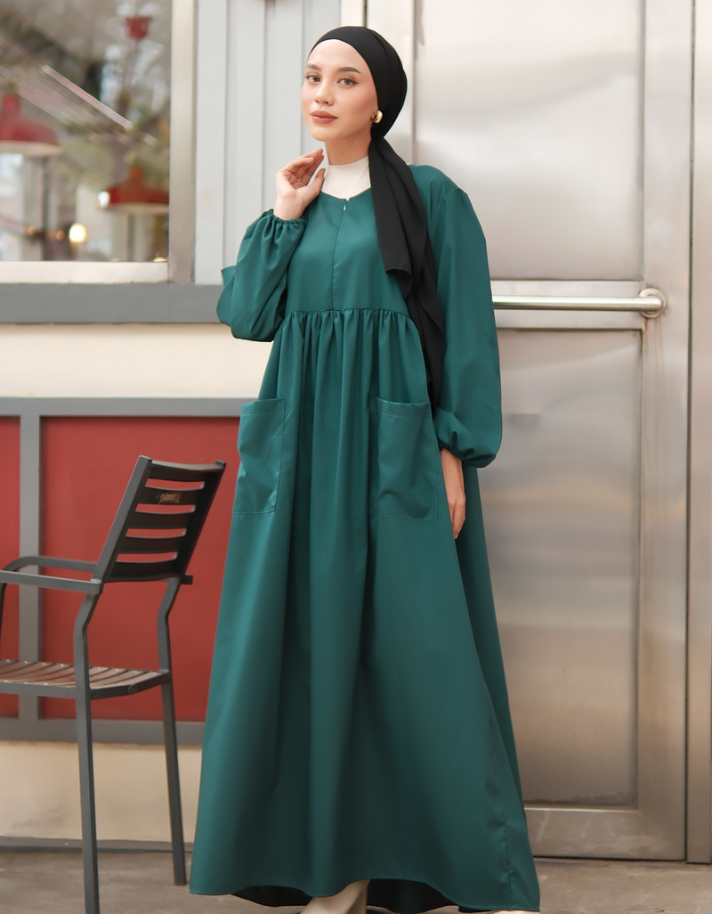 VACAY Maxi Dress in Emerald