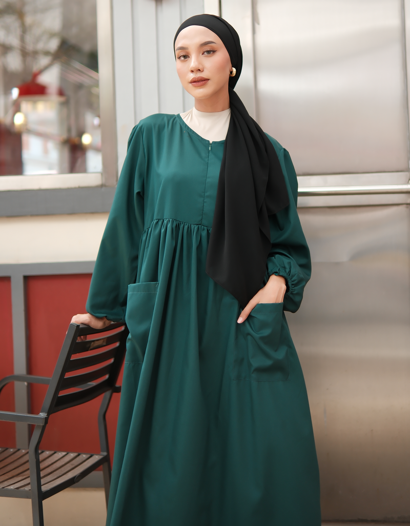 VACAY Maxi Dress in Emerald
