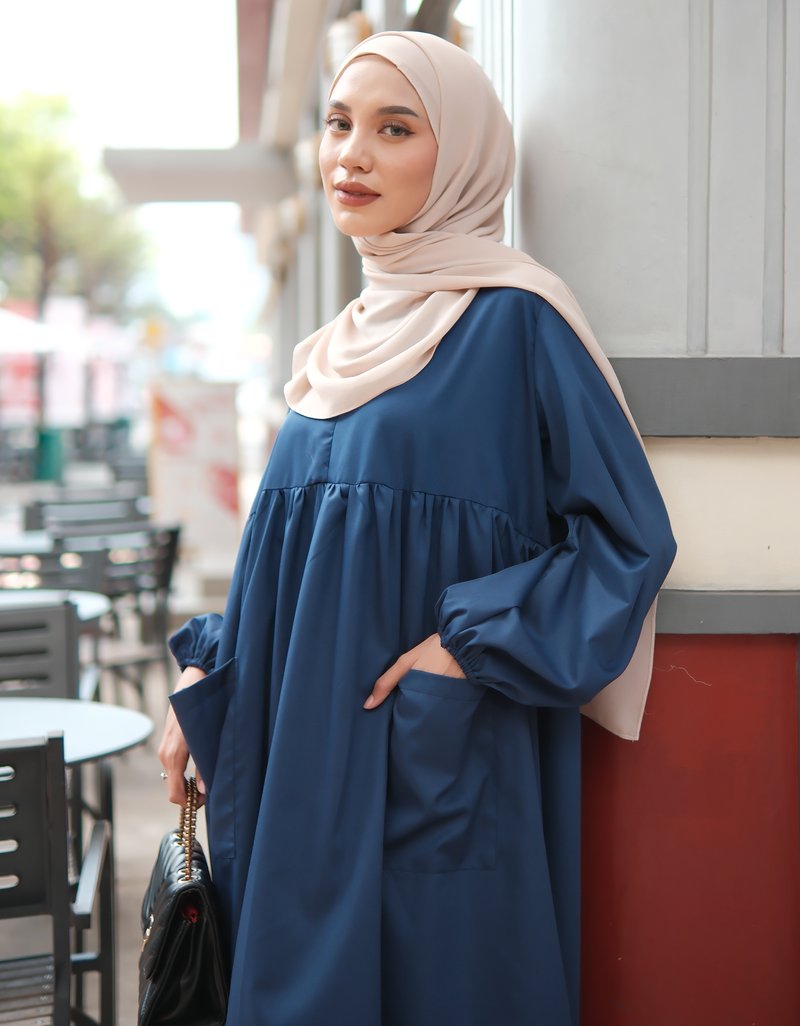 VACAY Maxi Dress in Navy
