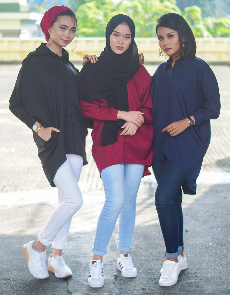 Batwing High Low Shirt in Black