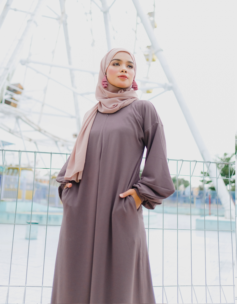 Bishop Maxi Dress in Mauve