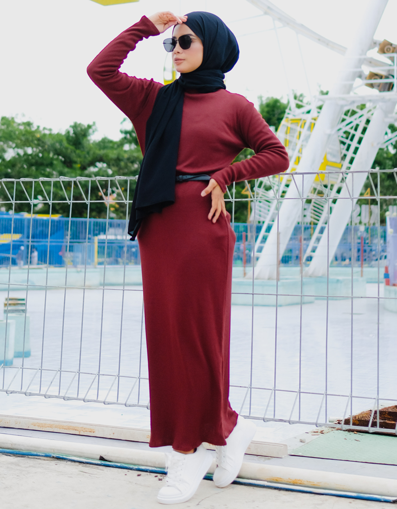Ribbed Basic Maxi Dress in Maroon