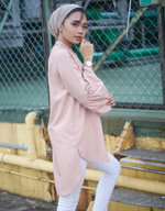 Bell-Sleeve High Low Shirt in Cream