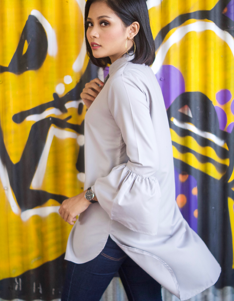 Bell-Sleeve High Low Shirt in Silver Grey