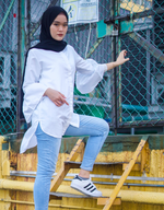 Bell-Sleeve High Low Shirt in White